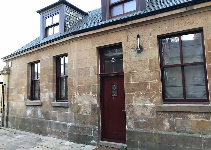 2-Bed Cottage Sleeps 4 10 Mins To Glasgow Centre