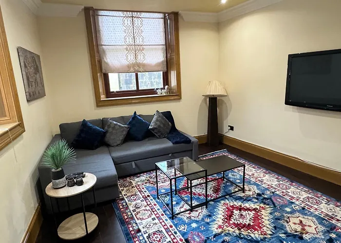 2-Bed Cottage Sleeps 4 10 Mins To Glasgow Centre