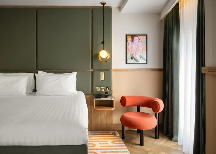 Carlton George Hotel